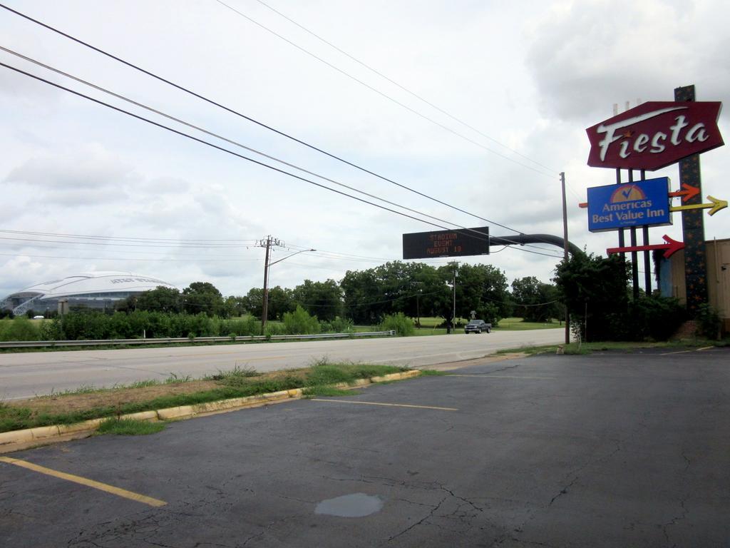 Budget Host Inn Arlington Bagian luar foto
