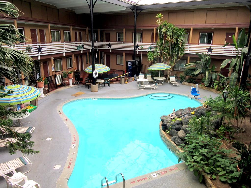 Budget Host Inn Arlington Bagian luar foto