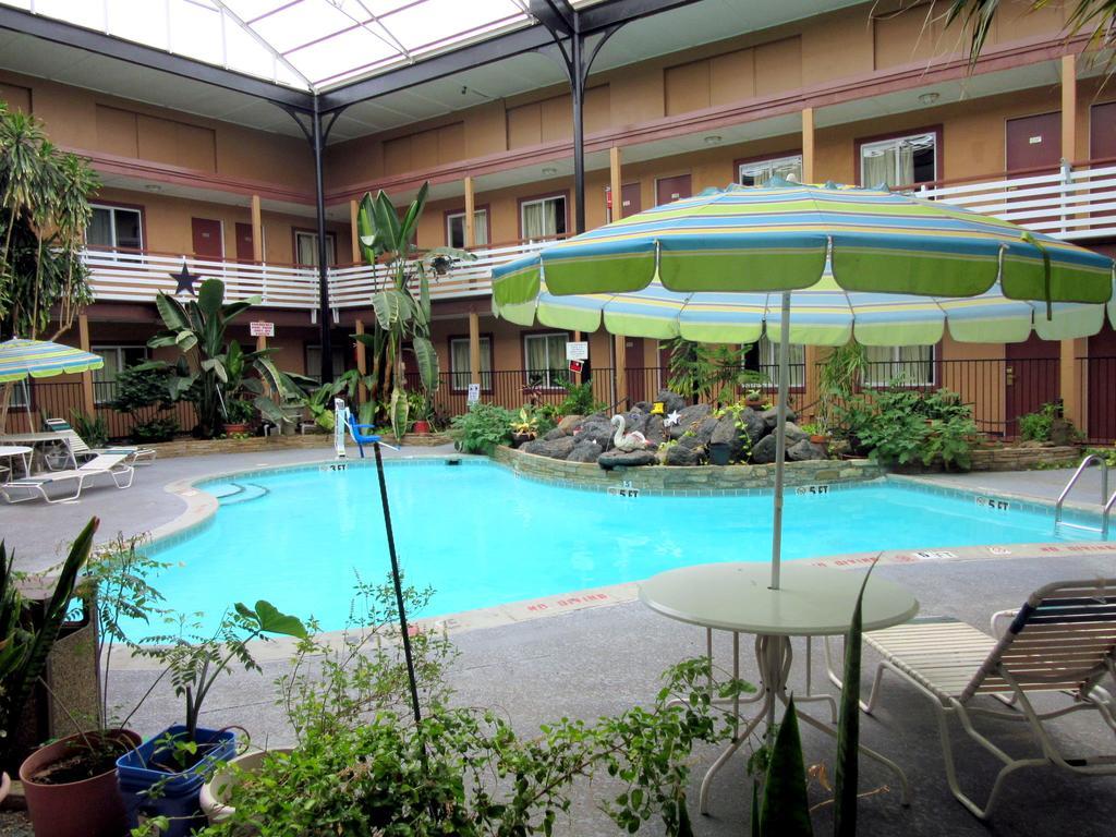 Budget Host Inn Arlington Bagian luar foto
