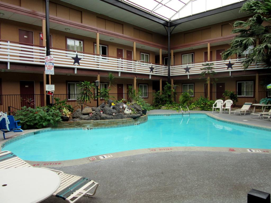 Budget Host Inn Arlington Bagian luar foto