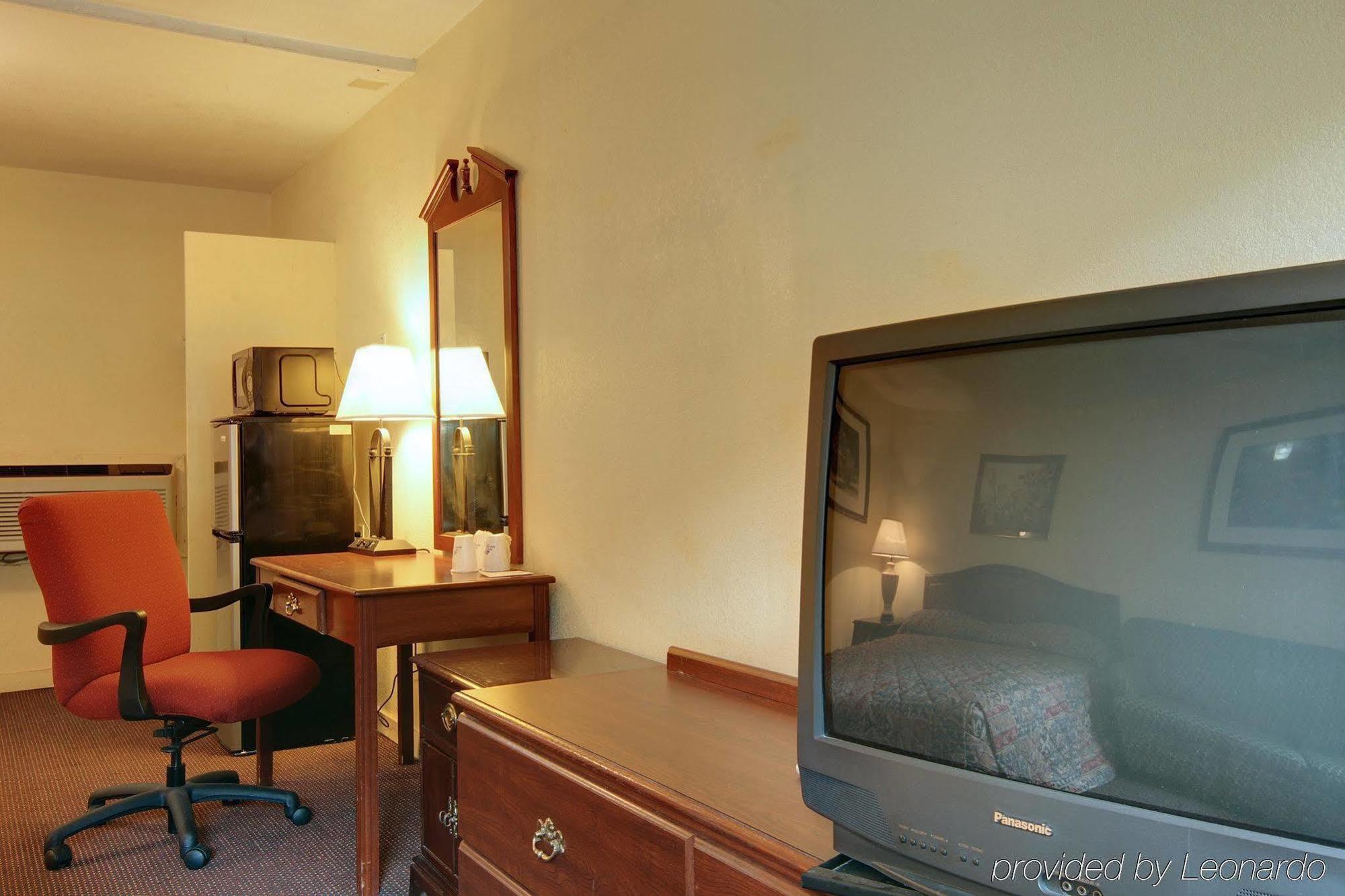 Budget Host Inn Arlington Ruang foto